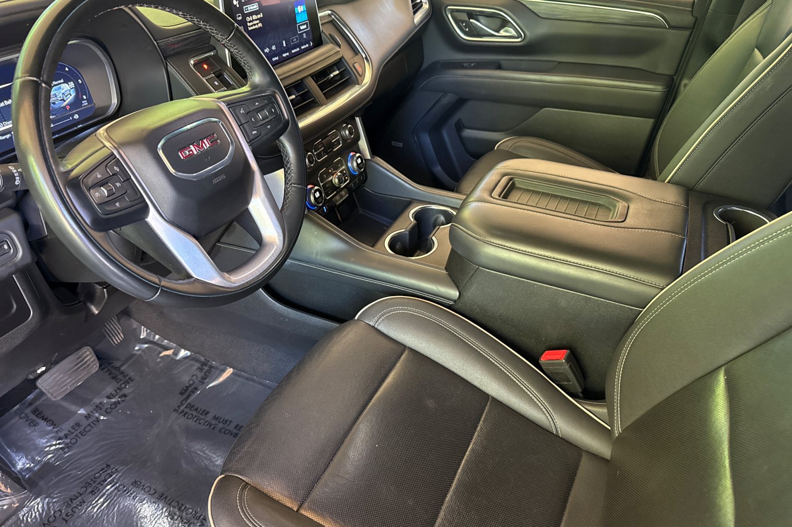 Used 2023 GMC Yukon XL SLT AWD/4WD image 11
