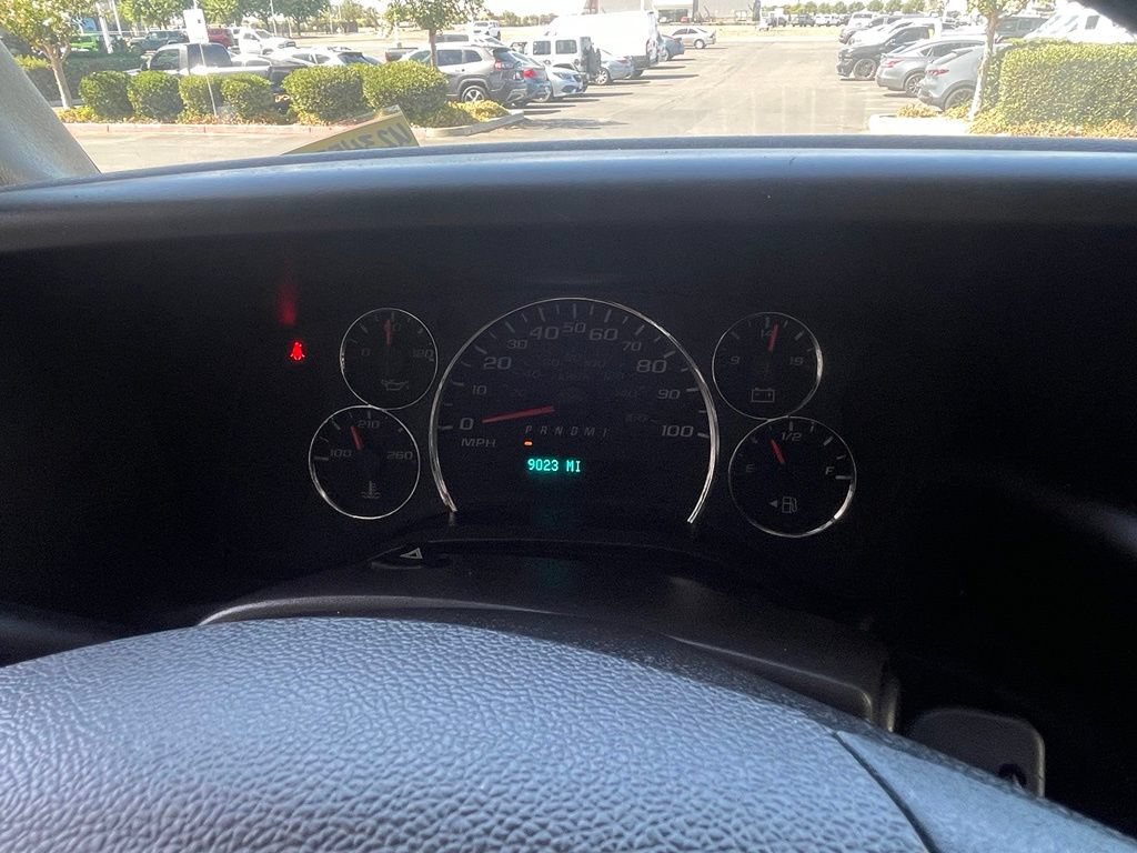 Used 2025 GMC Savana 2500 w/ Driver Convenience Package RWD image 16