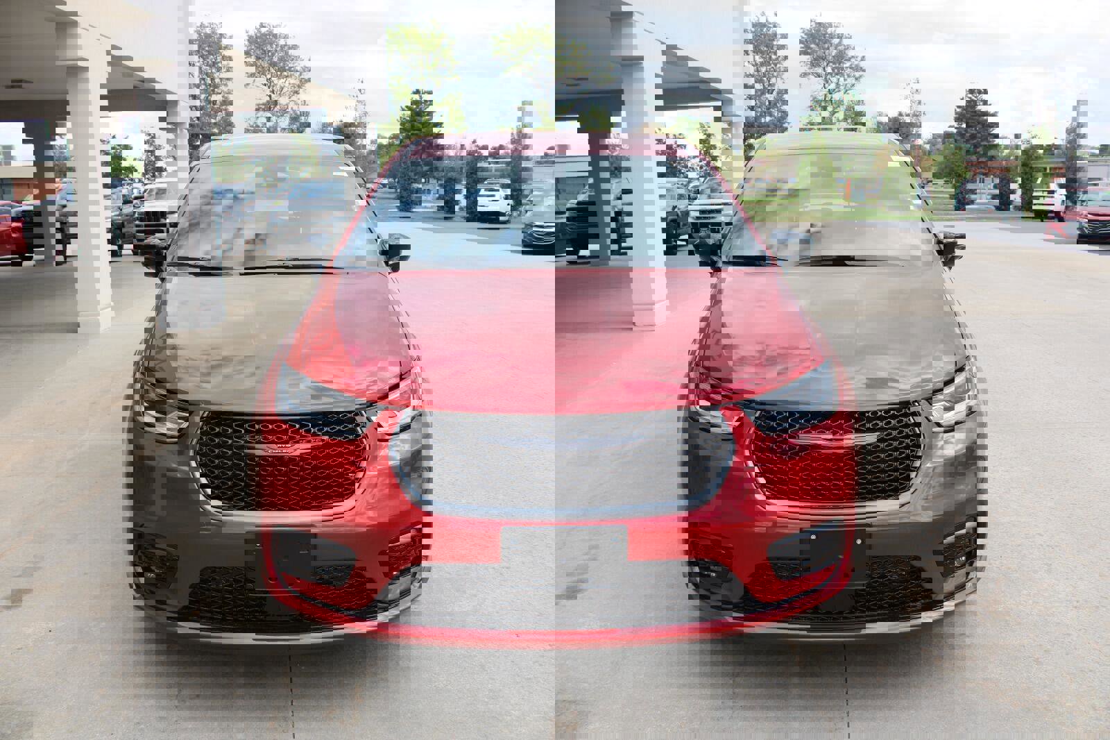 New 2026 Chrysler Pacifica Select image 3