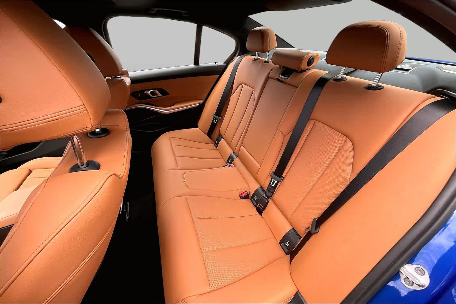 Used 2025 BMW M340i Sedan RWD image 21