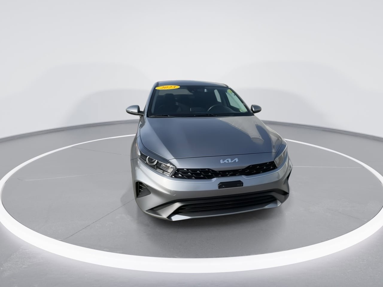 Used 2023 Kia Forte LXS w/ LXS Technology Package FWD image 5
