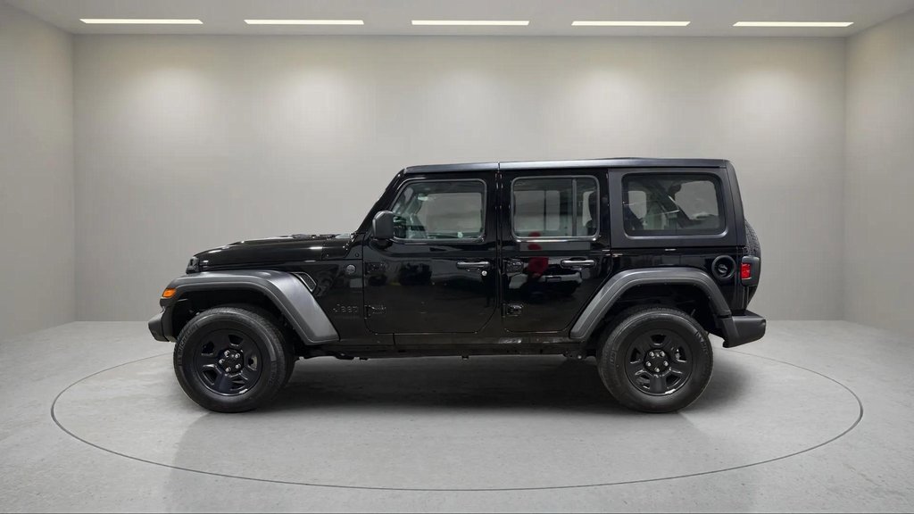 Used 2022 Jeep Wrangler Unlimited Sport image 14