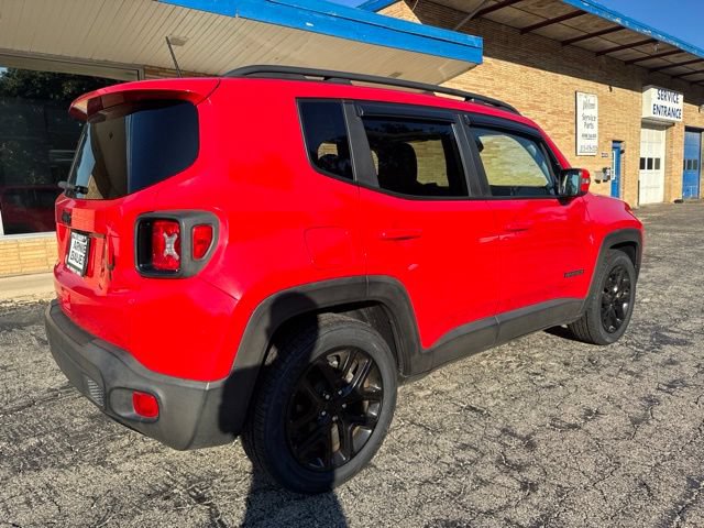 Used 2019 Jeep Renegade Altitude w/ UConnect 8.4 Nav Group FWD image 5