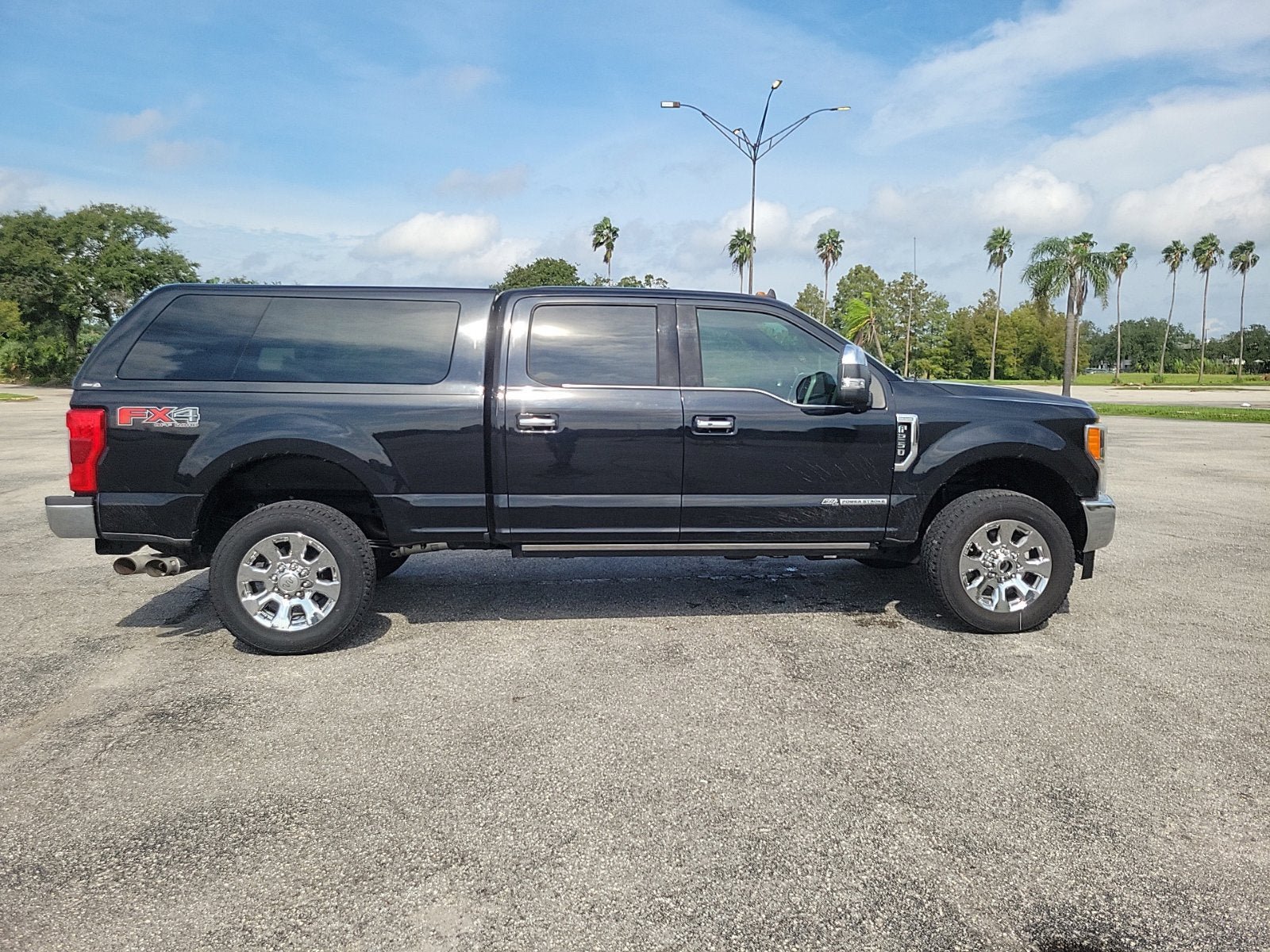 Used 2019 Ford F250 King Ranch w/ King Ranch Ultimate Package AWD/4WD image 6