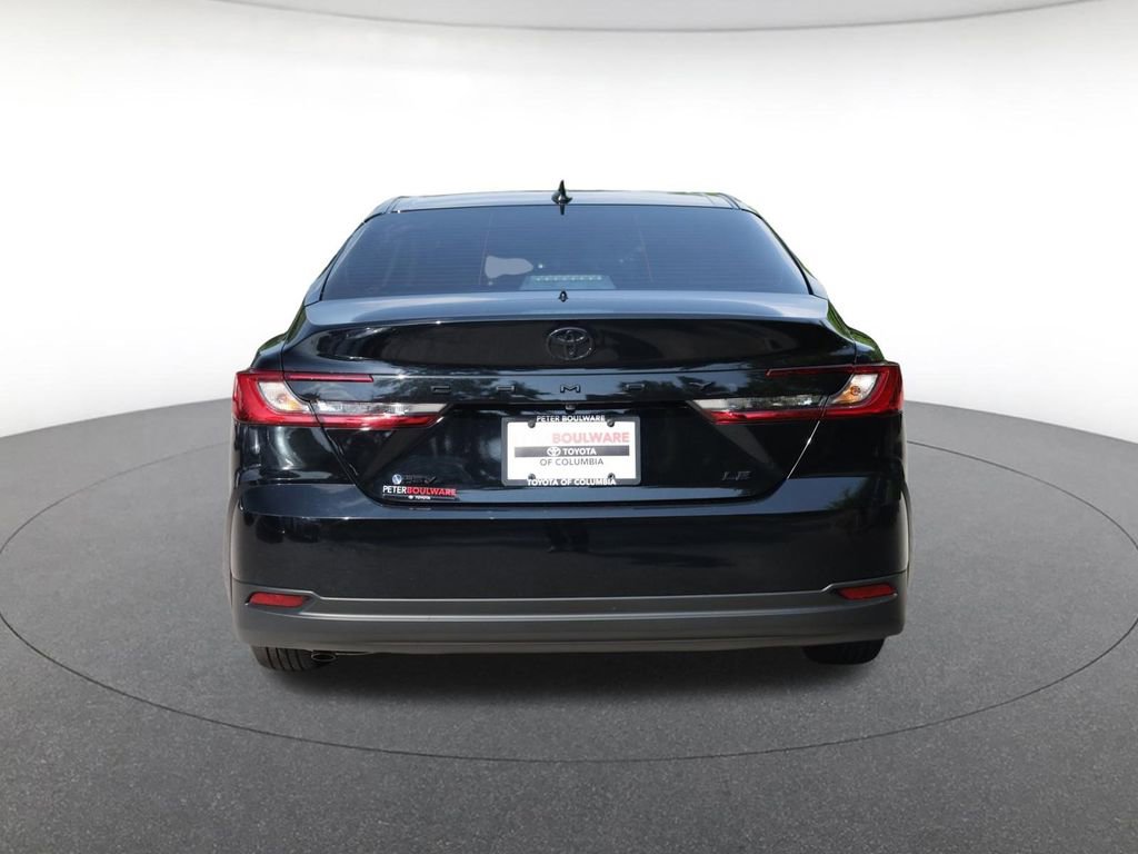 Used 2025 Toyota Camry LE FWD image 4