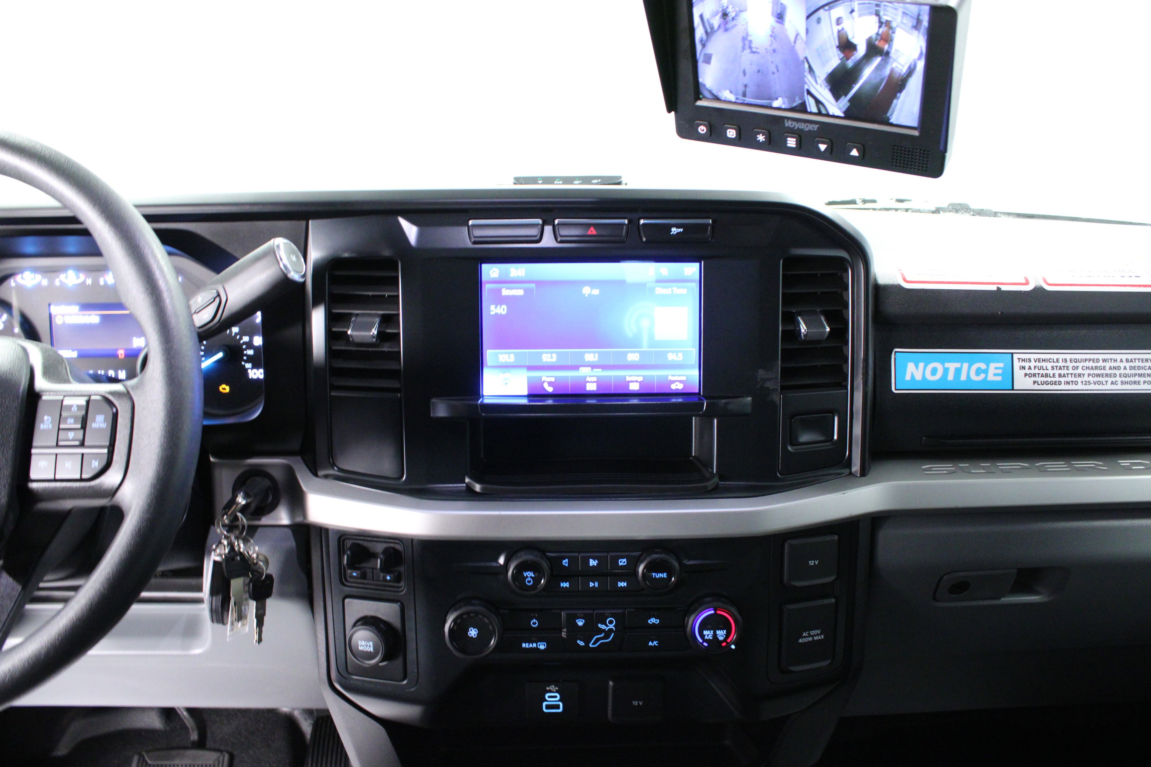 Used 2023 Ford F450 XLT w/ XLT Value Package RWD image 16