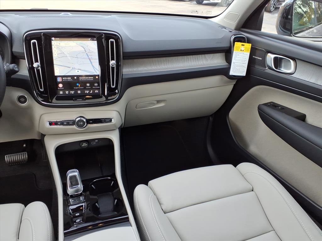 New 2026 Volvo XC40 B5 Ultra w/ Protection Package Premier image 13