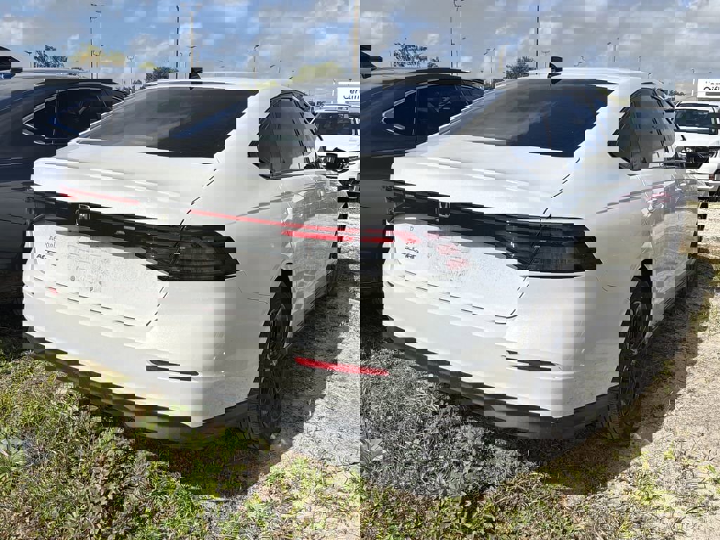 Used 2025 Honda Accord SE image 8