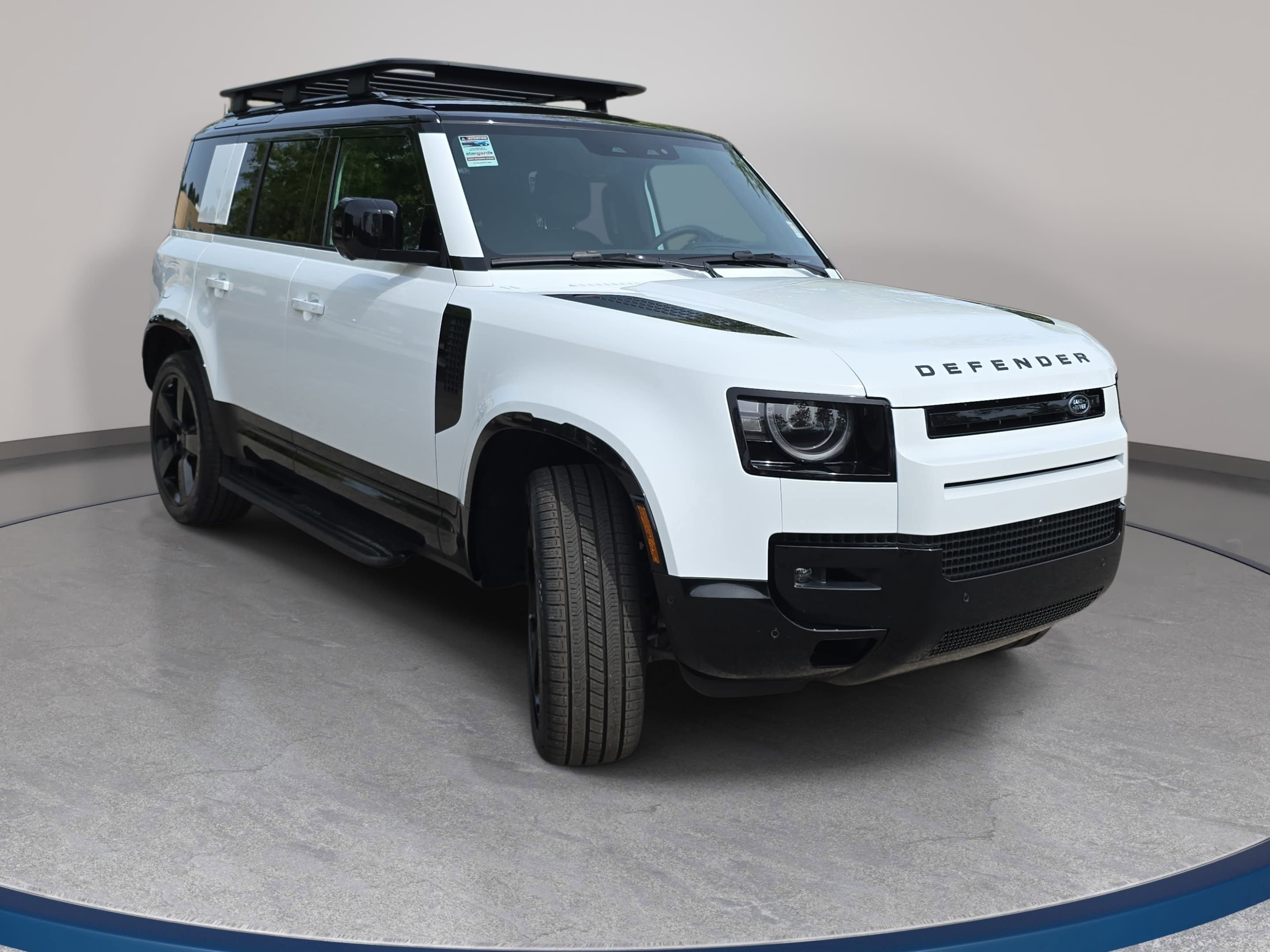 New 2026 Land Rover Defender 110 X-Dynamic SE AWD/4WD image 3
