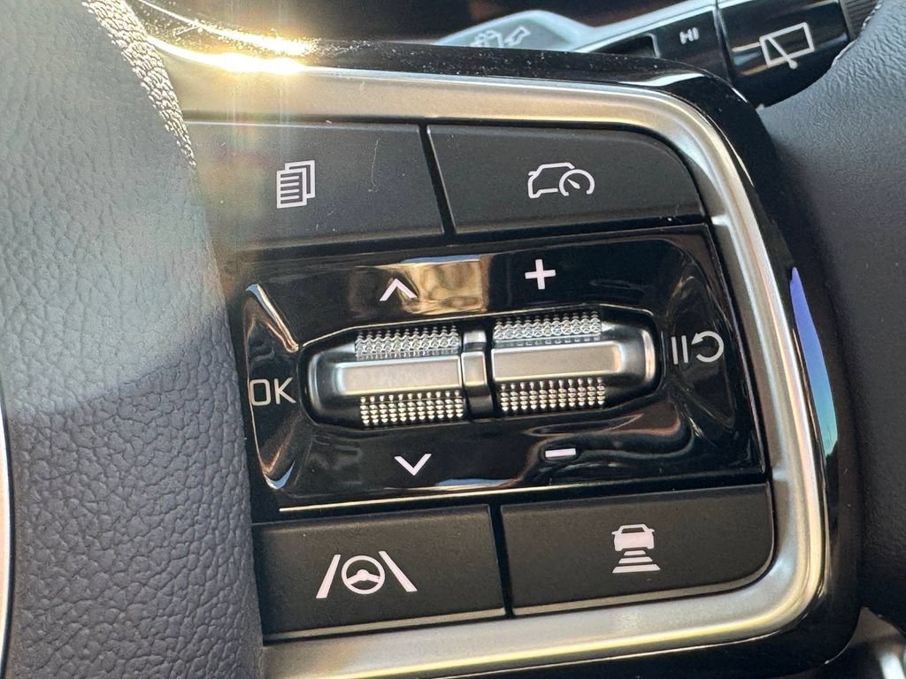 New 2026 Kia Carnival EX FWD image 20