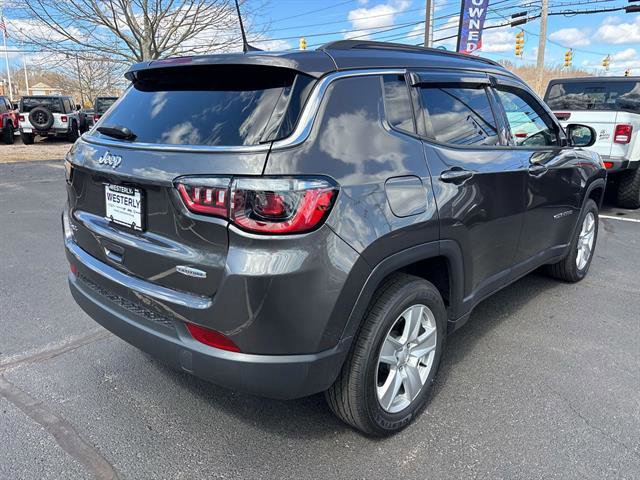 Used 2022 Jeep Compass Latitude w/ Sun and Sound Group image 3