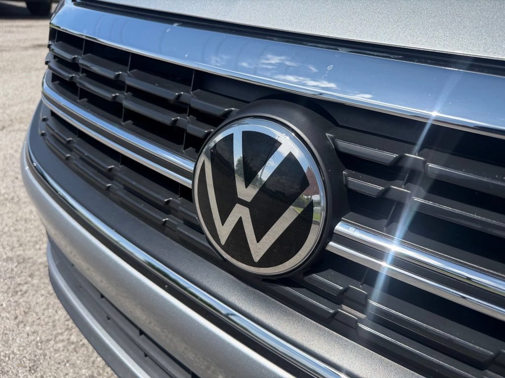 Certified 2022 Volkswagen Jetta SE FWD image 10