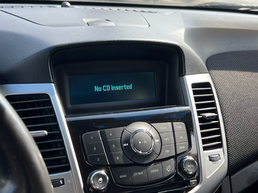 Used 2011 Chevrolet Cruze LT FWD image 30