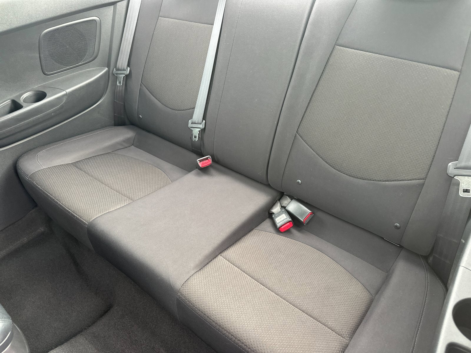 Used 2011 Kia Forte Koup EX image 12