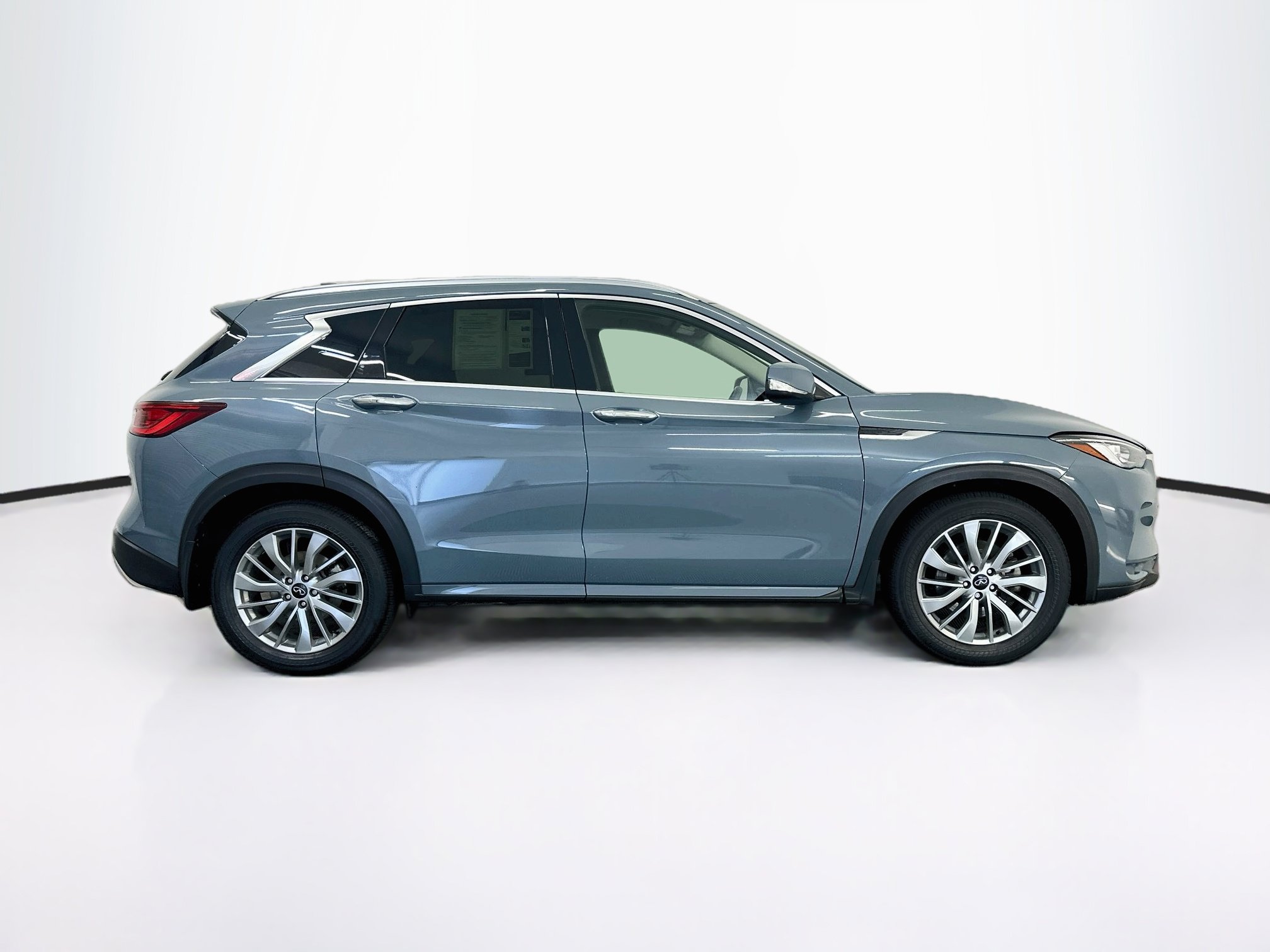 Used 2023 INFINITI QX50 Luxe AWD/4WD image 10