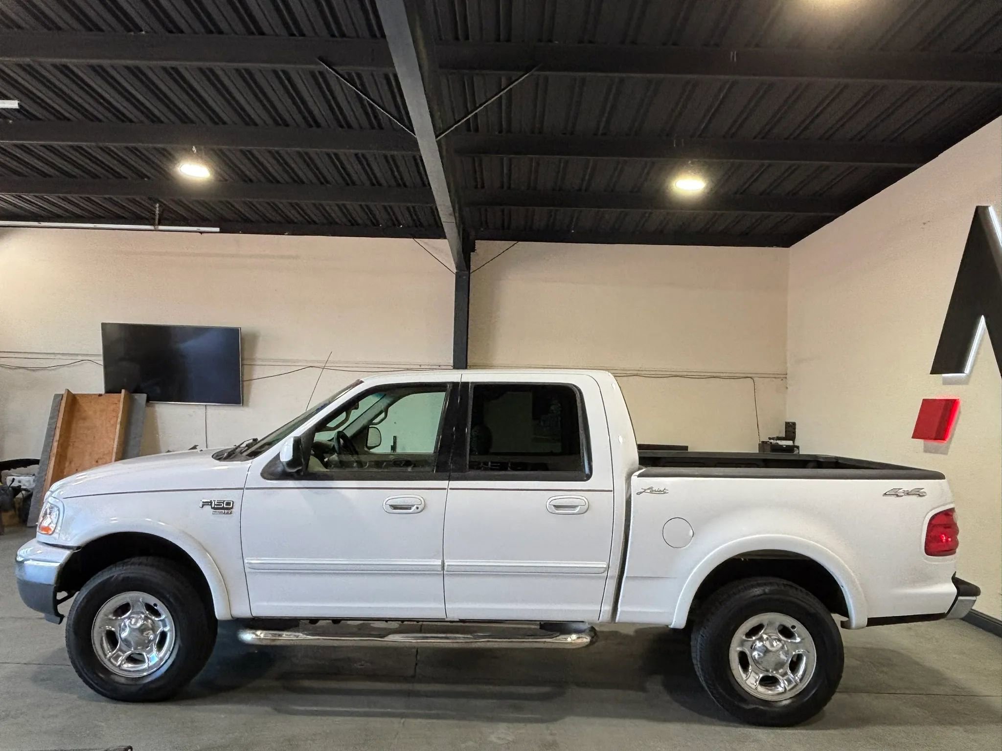 Used 2001 Ford F150 XLT AWD/4WD image 5
