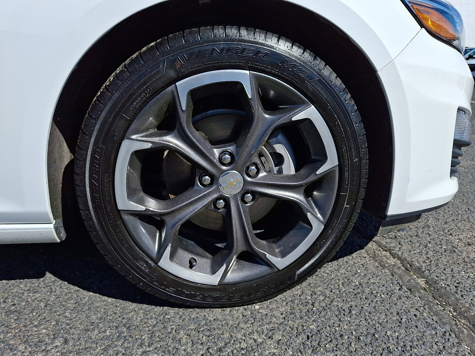 Used 2024 Chevrolet Malibu LT FWD image 9