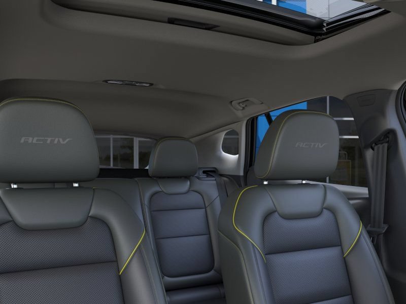 New 2026 Chevrolet Trax ACTIV w/ Sunroof Package FWD image 24