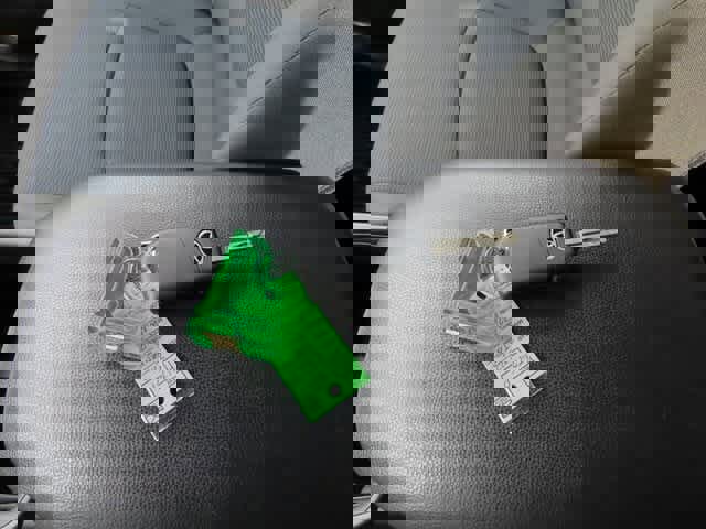 Used 2022 Toyota RAV4 LE image 25