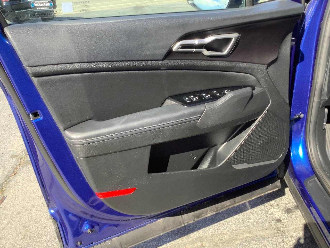 Used 2024 Kia Sportage EX image 28