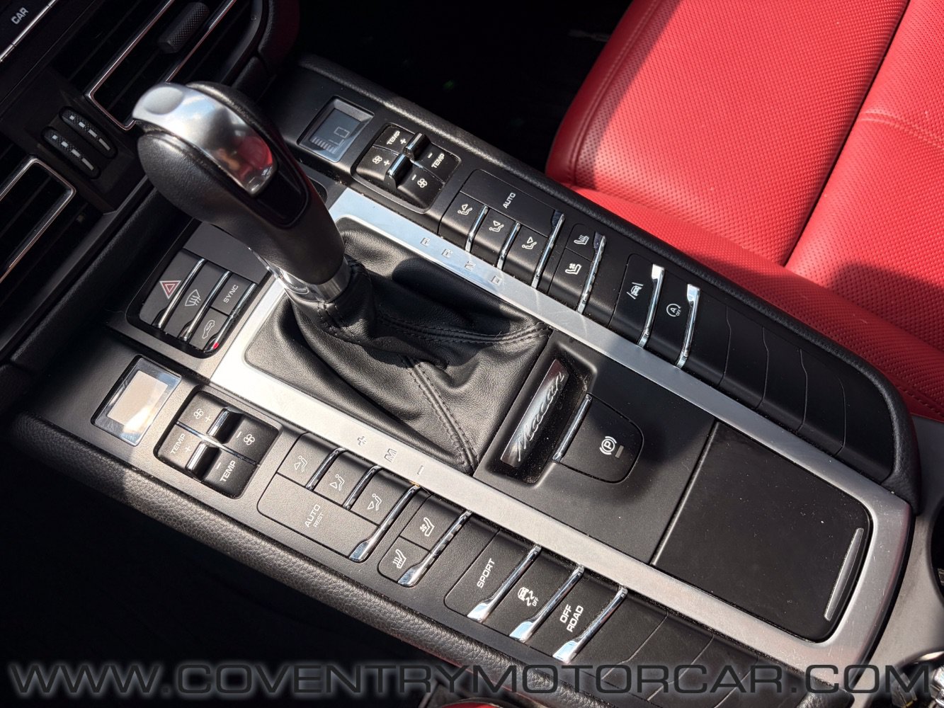Used 2021 Porsche Macan S AWD/4WD image 20