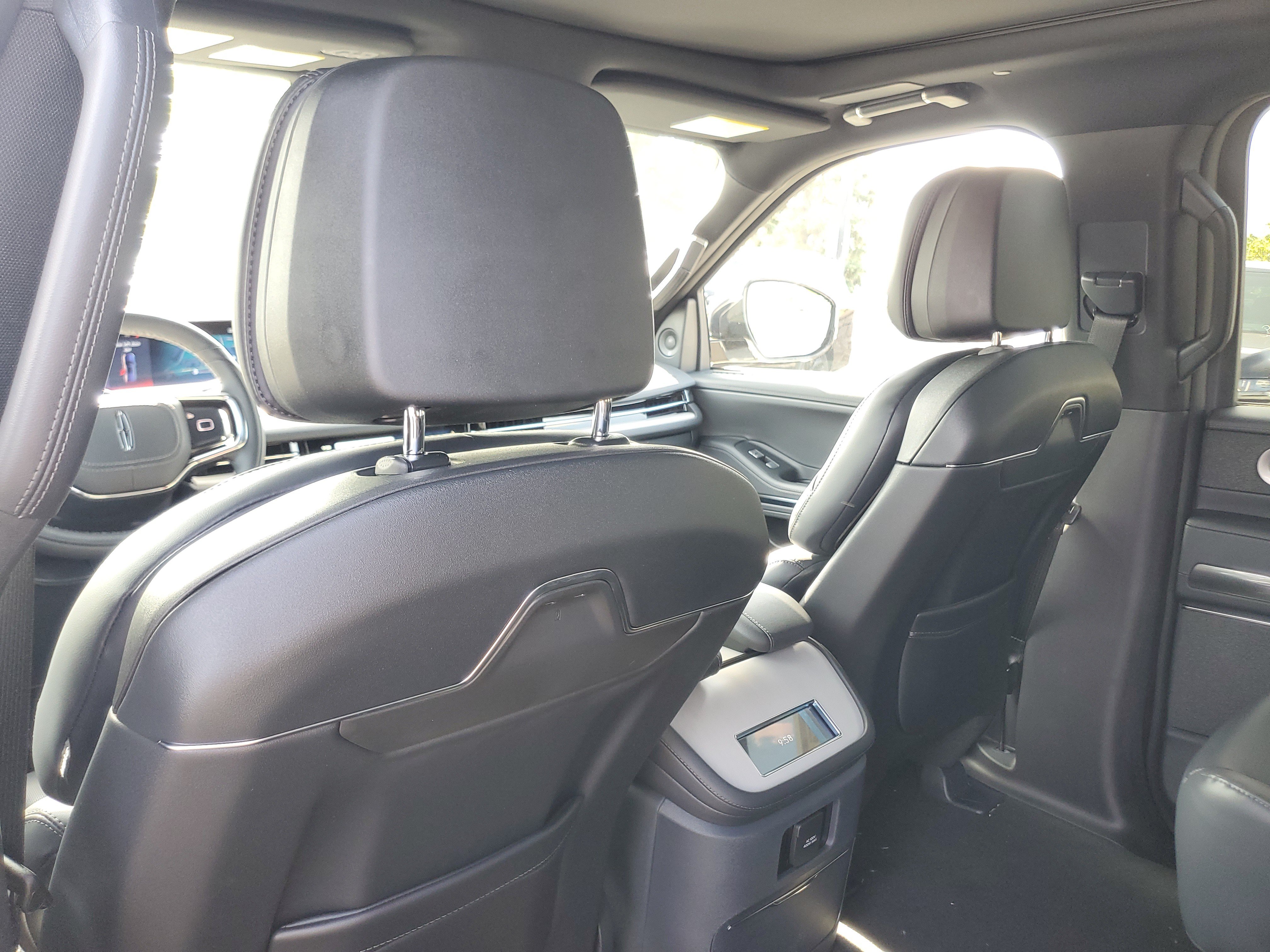 New 2027 Lincoln Navigator Reserve w/ Jet Appearance Package AWD/4WD image 28