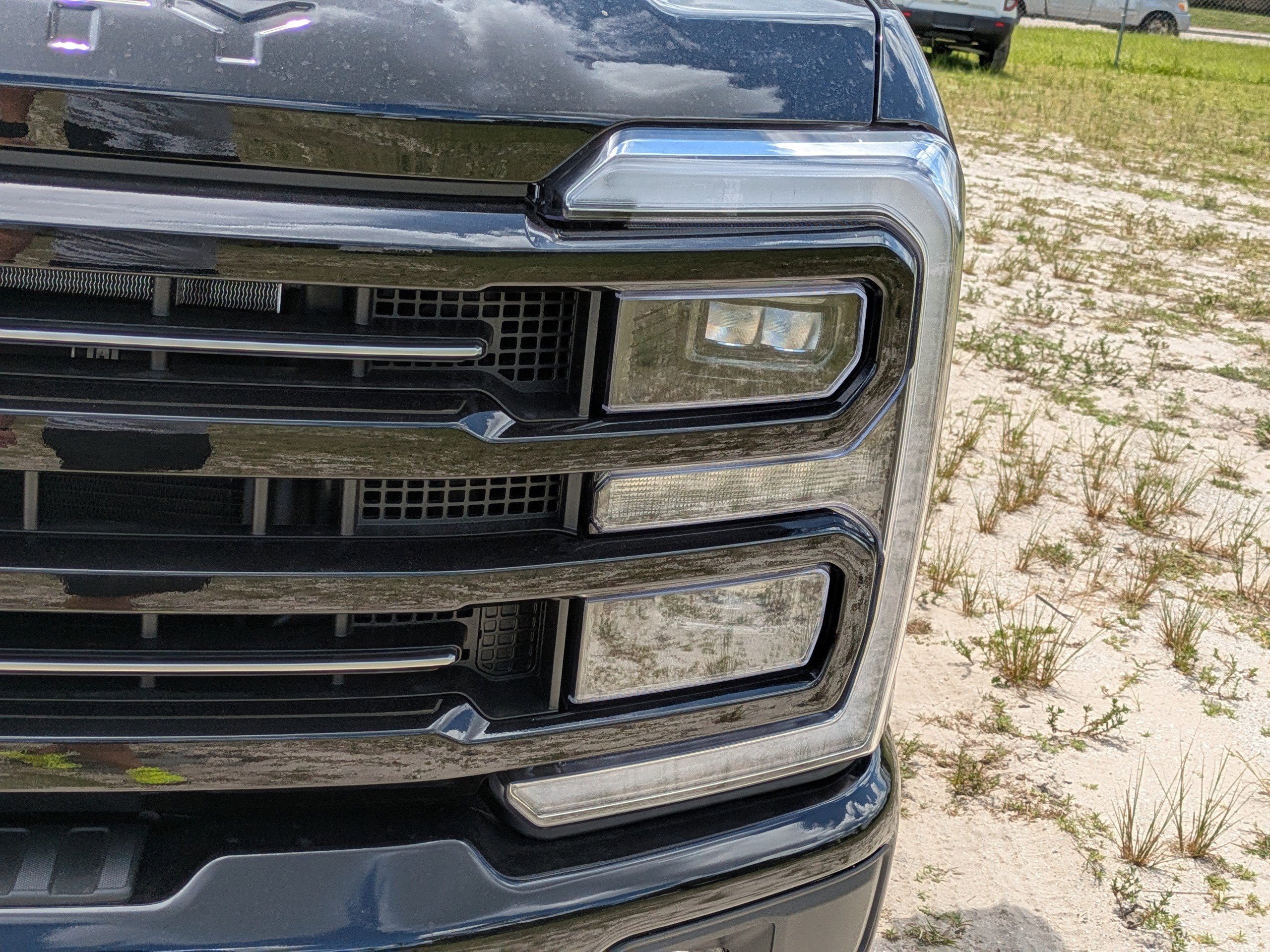 New 2025 Ford F350 Platinum w/ FX4 Off-Road Package image 10