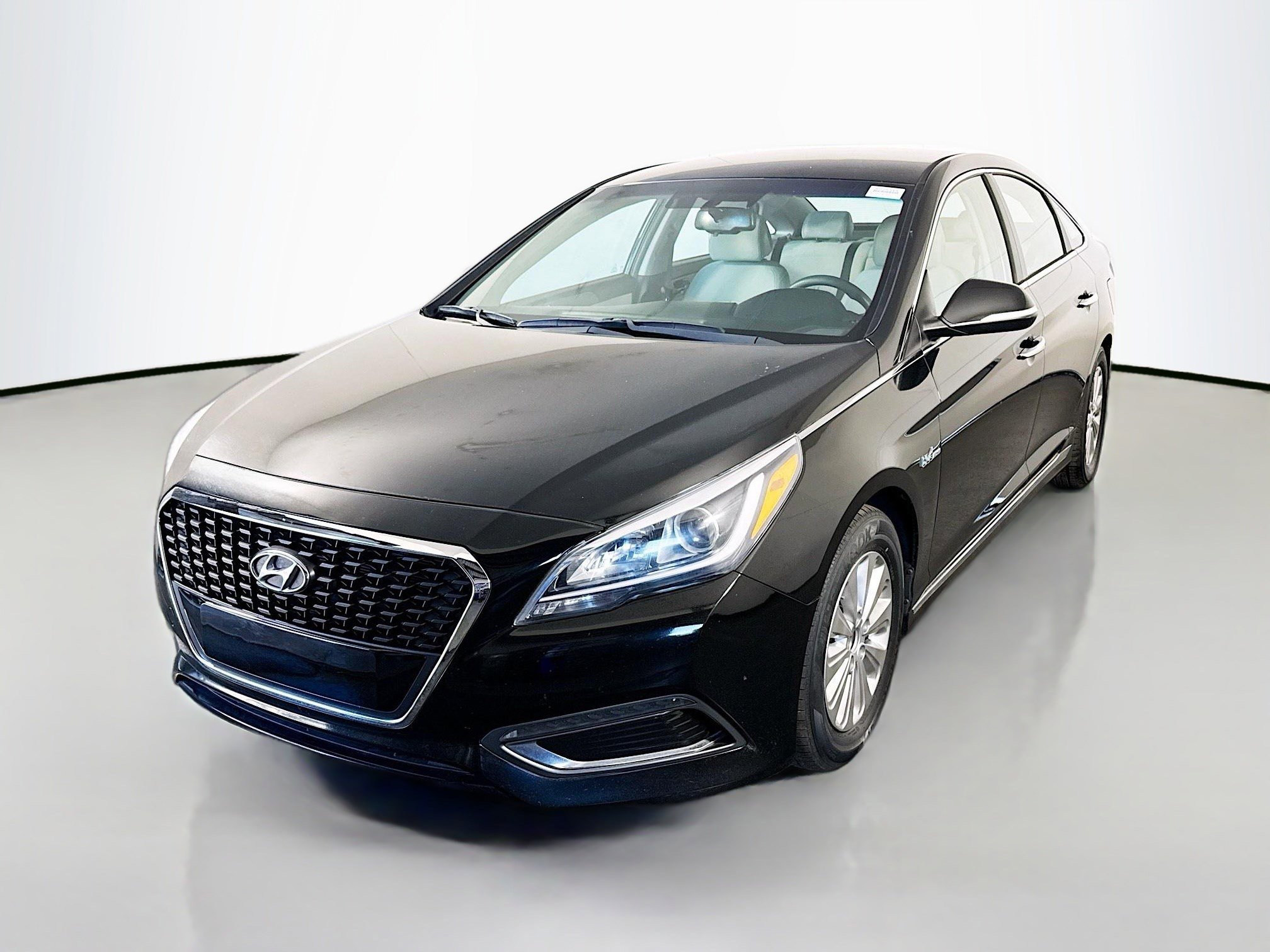 Used 2016 Hyundai Sonata SE image 4