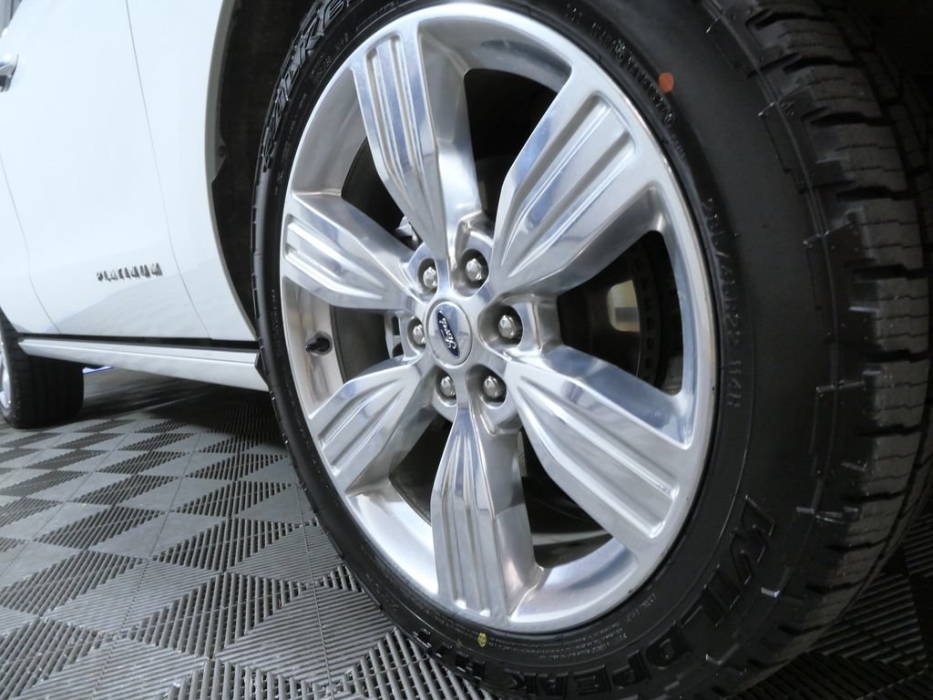 Used 2023 Ford Expedition Platinum AWD/4WD image 28
