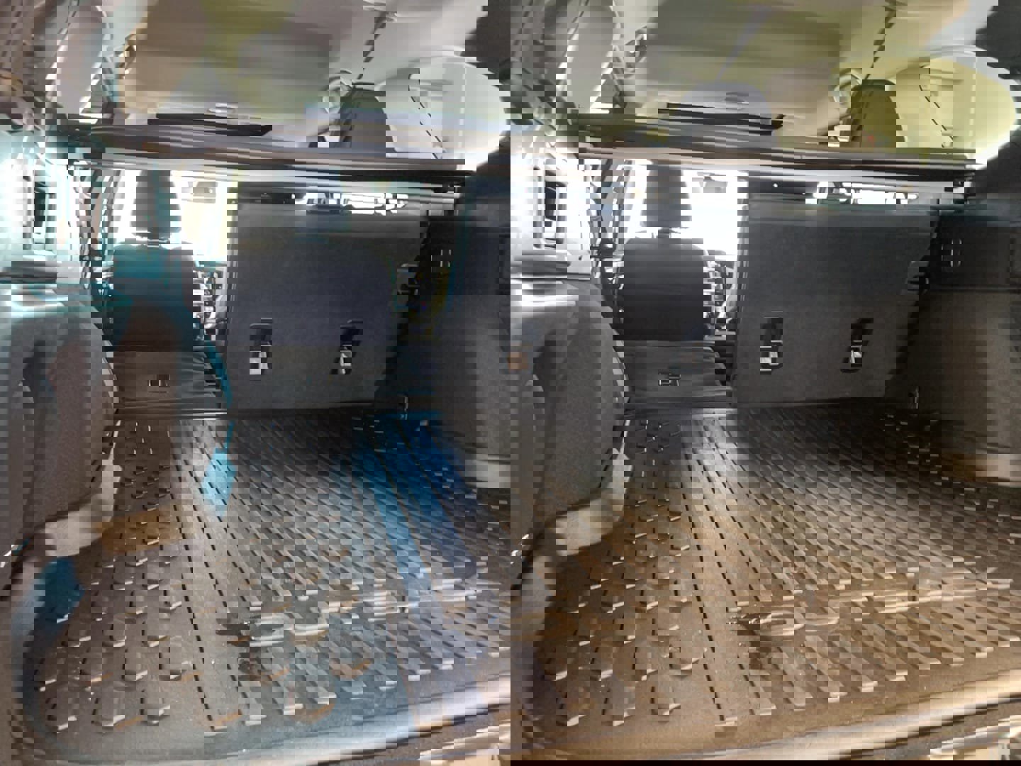 Used 2024 Subaru Outback Limited image 25