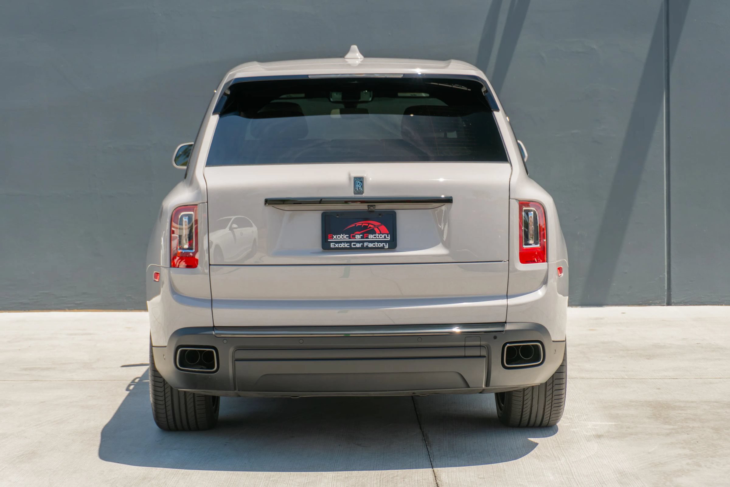 Used 2024 Rolls-Royce Cullinan Black Badge AWD/4WD image 8