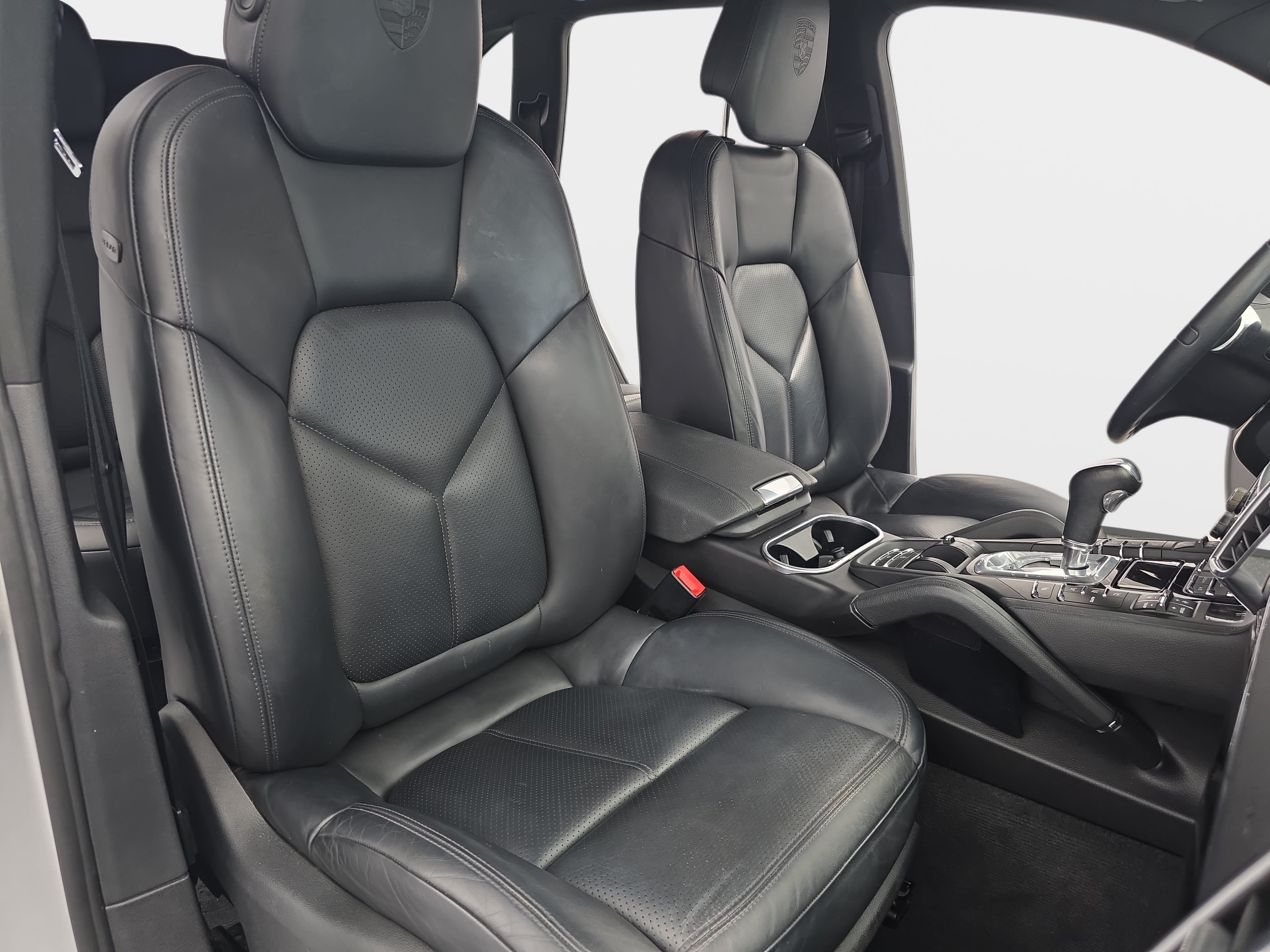 Used 2012 Porsche Cayenne AWD/4WD image 10