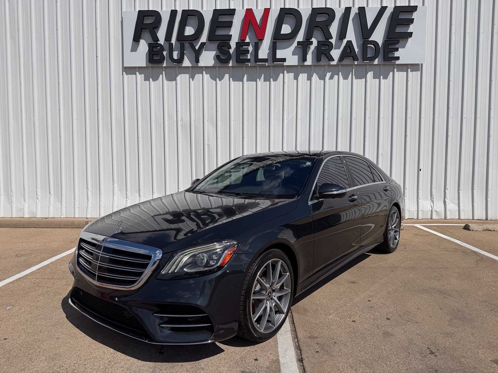 Used 2020 Mercedes-Benz S 560 Sedan image 1