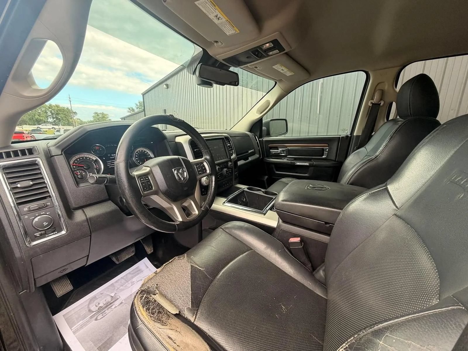 Used 2014 RAM 1500 Laramie w/ Convenience Group AWD/4WD image 9