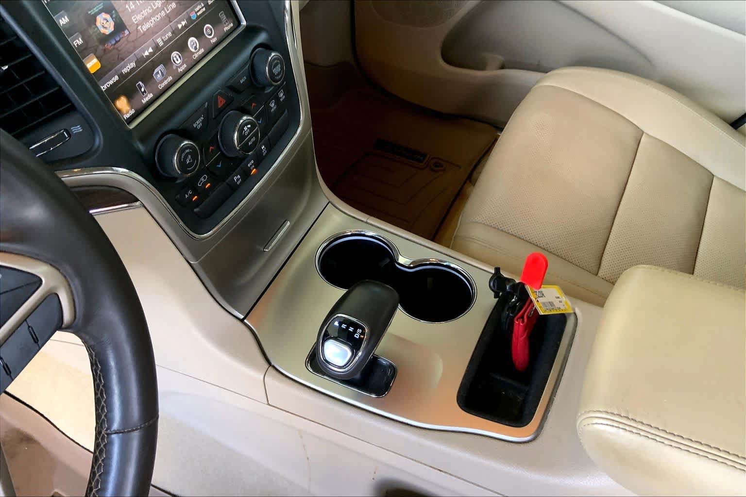 Used 2014 Jeep Grand Cherokee Overland RWD image 16