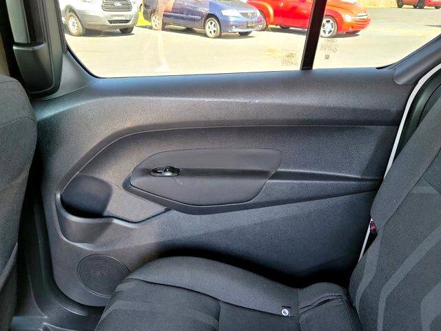 Used 2017 Ford Transit Connect XLT image 13