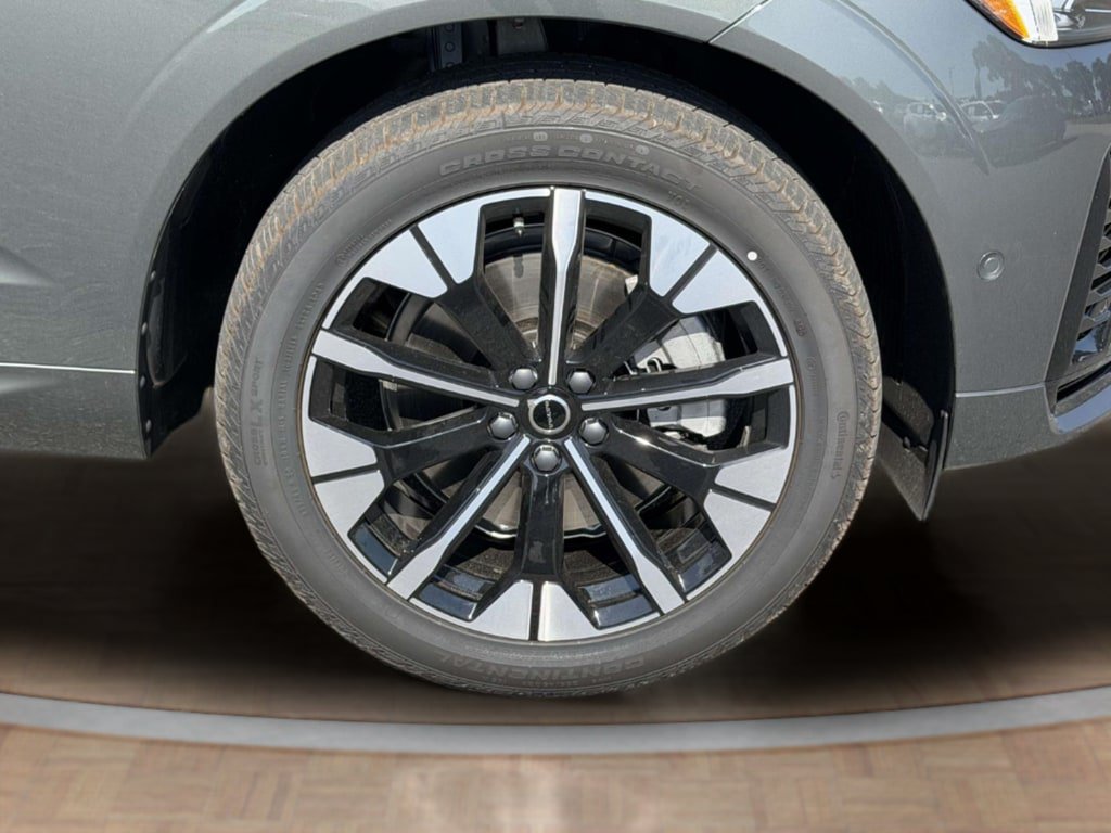 New 2026 Volvo XC60 T8 Plus w/ Protection Package Premier AWD/4WD image 25