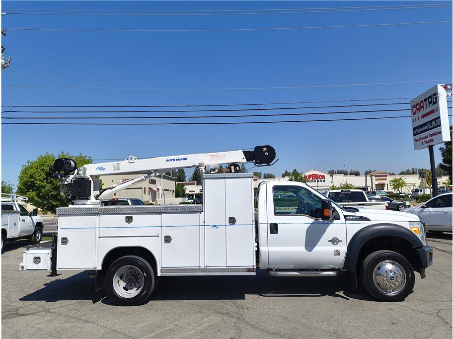 Used 2016 Ford F550 2WD Regular Cab Super Duty image 4