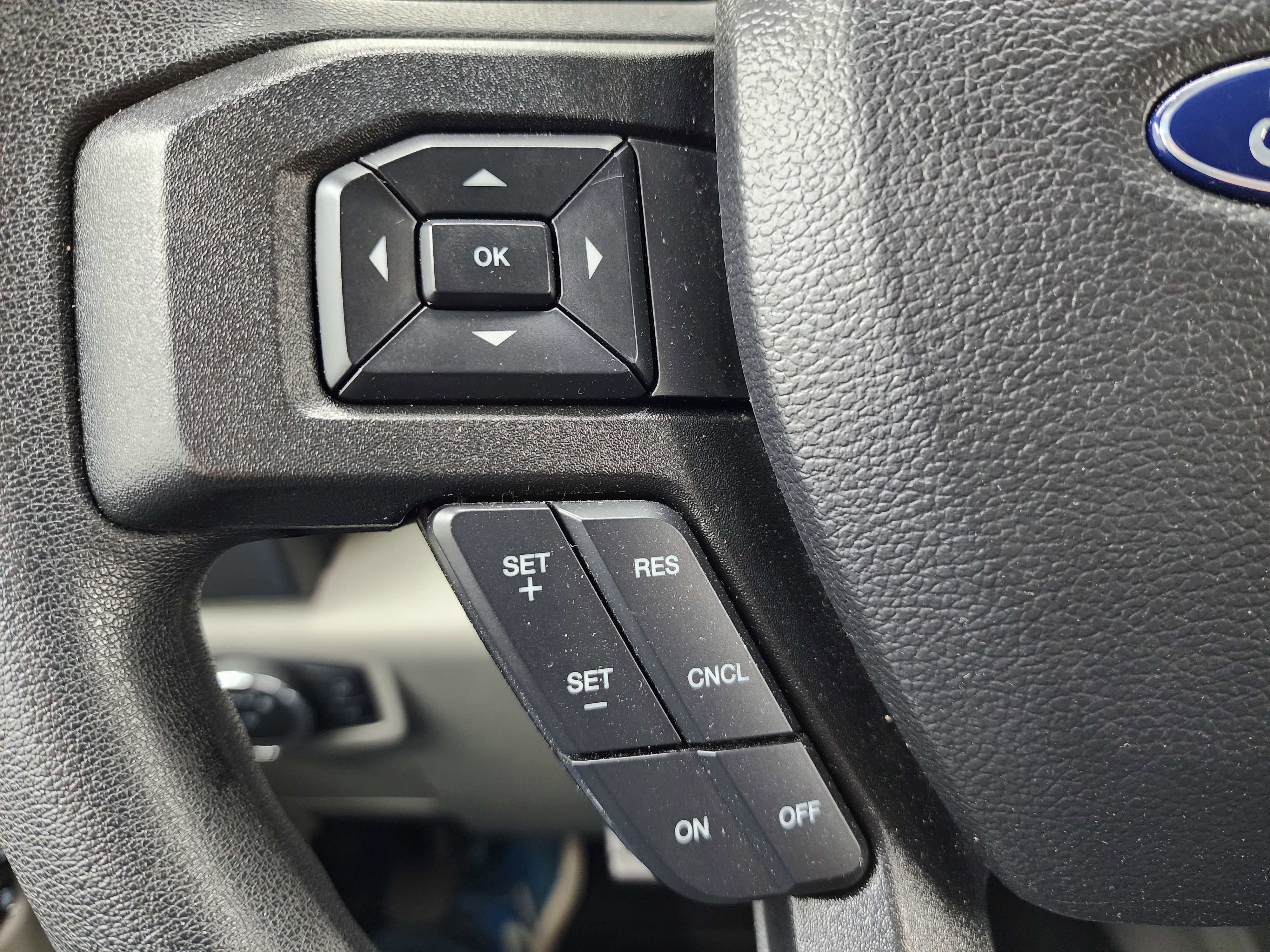 Used 2022 Ford F350 XLT w/ Black Appearance Package image 17