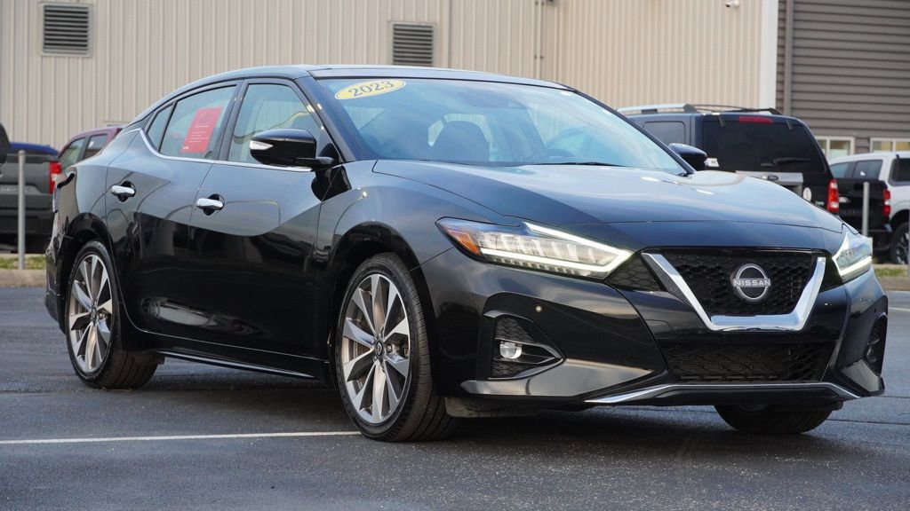 Used 2023 Nissan Maxima Platinum w/ Sport Mat Group image 2
