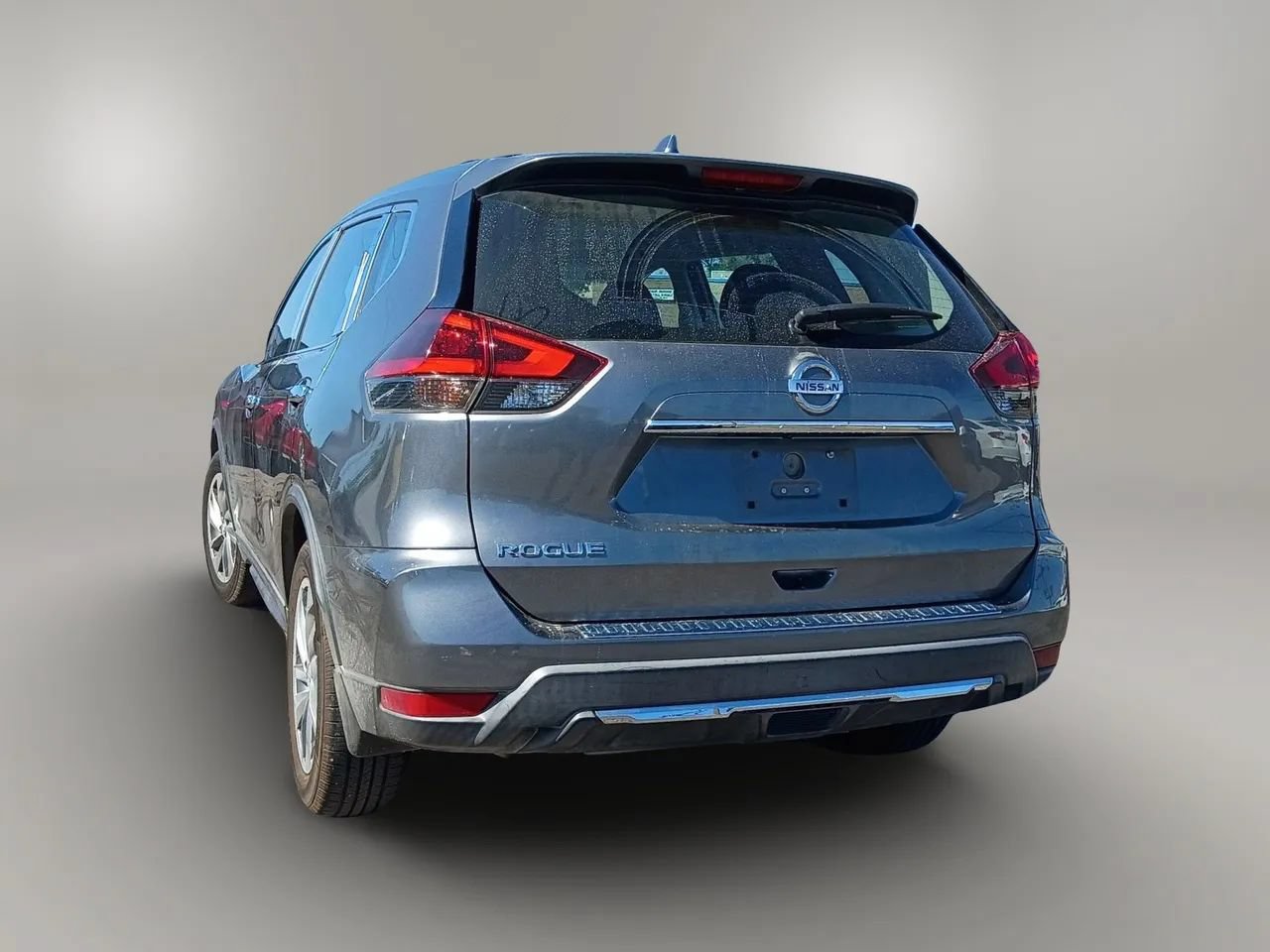 Used 2018 Nissan Rogue S FWD image 29