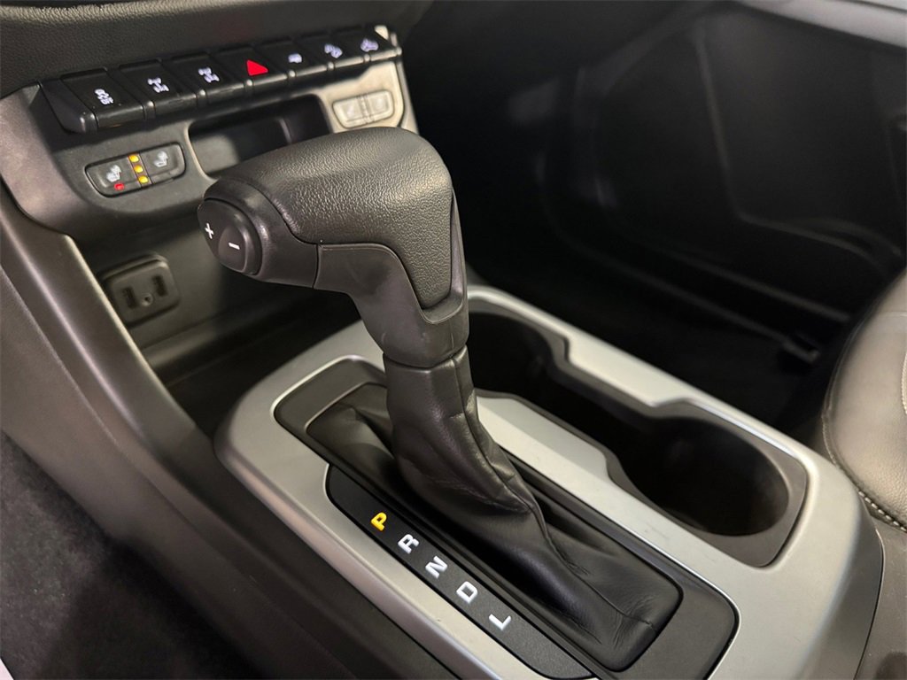 Used 2020 Chevrolet Colorado ZR2 w/ ZR2 Dusk Special Edition image 21