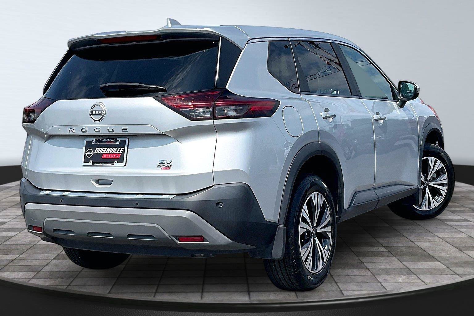 Certified 2023 Nissan Rogue SV FWD image 14