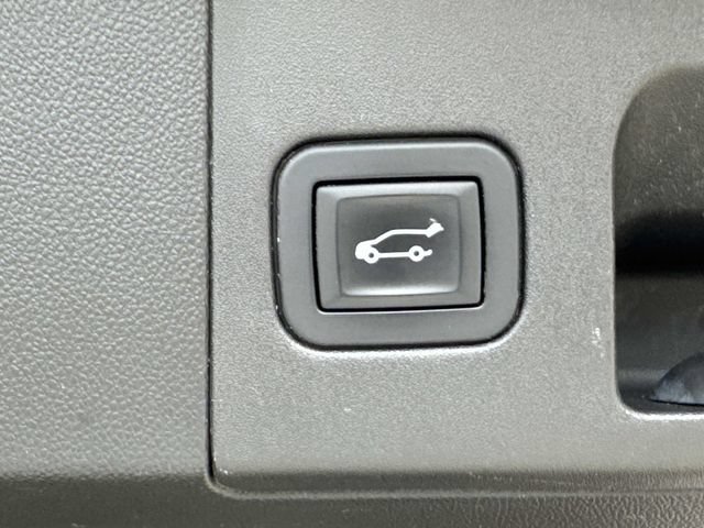 Used 2017 Cadillac XT5 FWD image 12