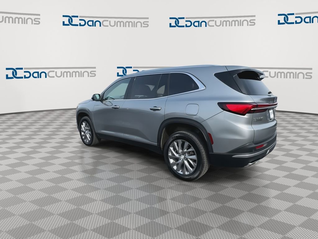 Used 2025 Buick Enclave Preferred AWD/4WD image 6
