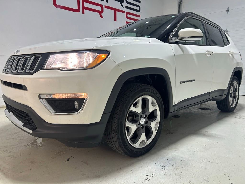 Used 2019 Jeep Compass Limited w/ Safety & Security Group AWD/4WD image 2