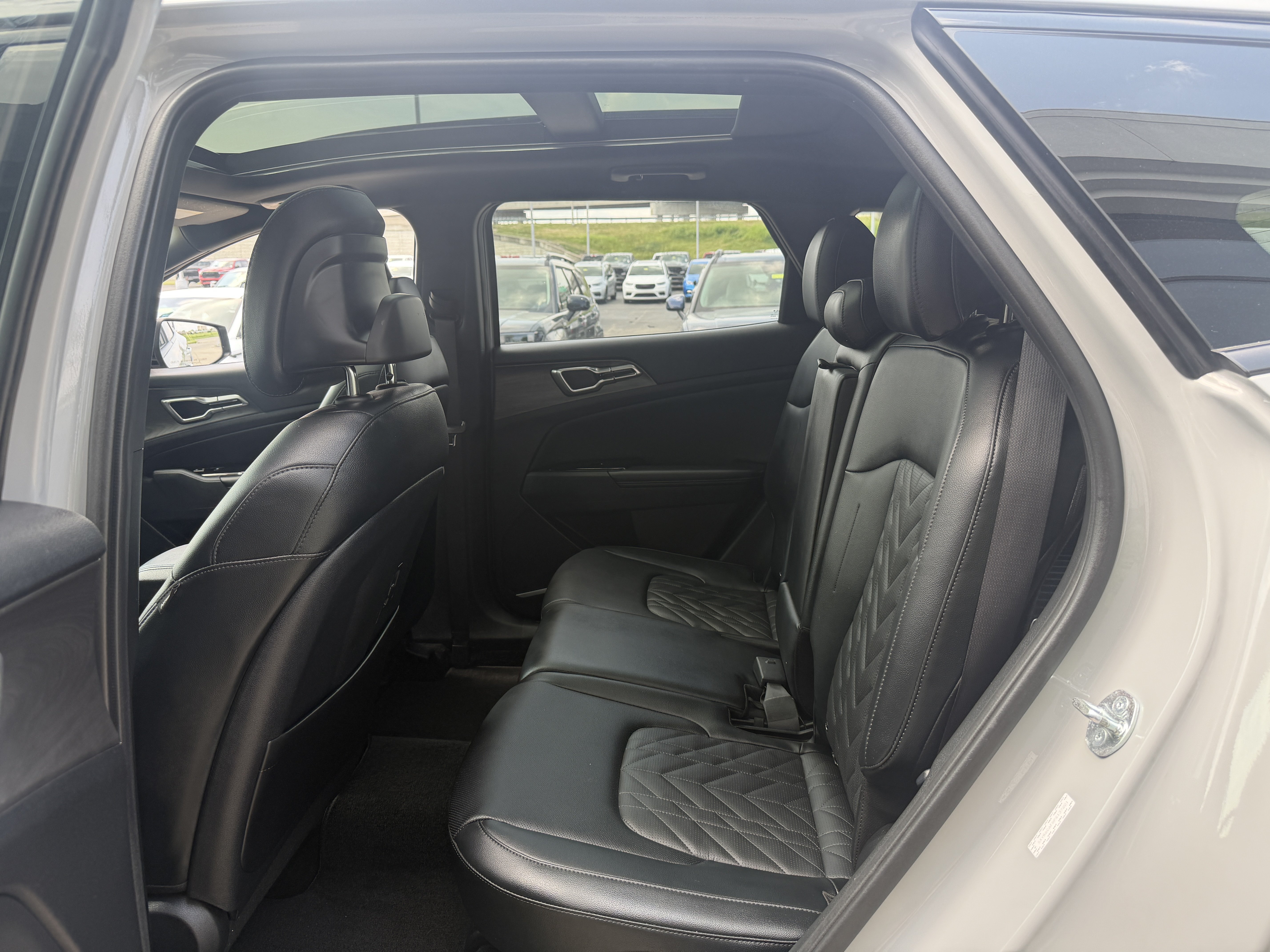 Used 2023 Kia Sportage X-Line w/ X-Line Premium Package AWD/4WD image 27