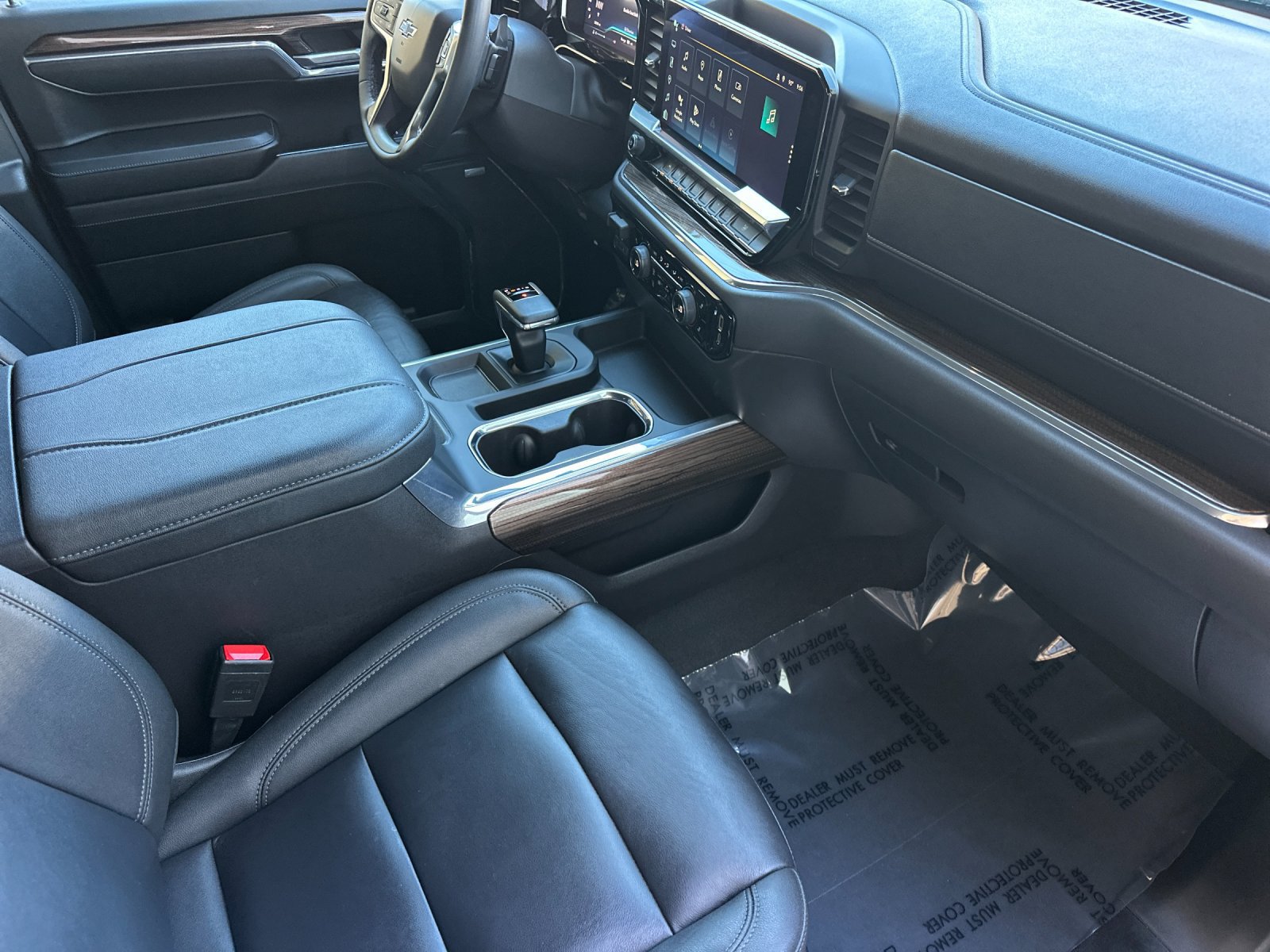 Used 2024 Chevrolet Silverado 1500 LT Trail Boss w/ LT Trail Boss Premium Package AWD/4WD image 14