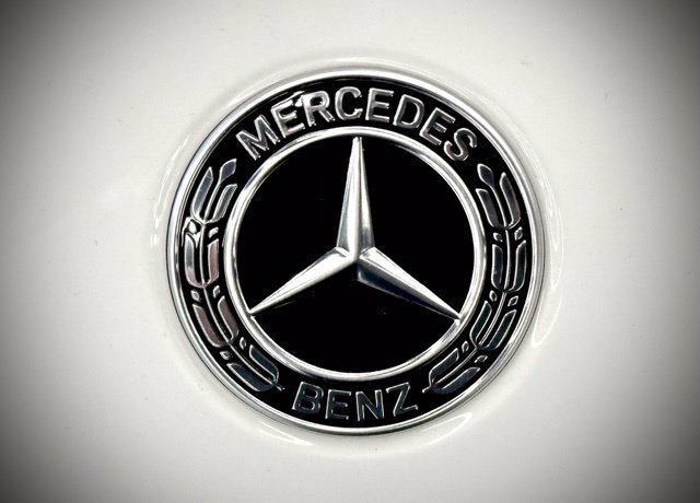 Used 2024 Mercedes-Benz GLC 300 4MATIC image 39