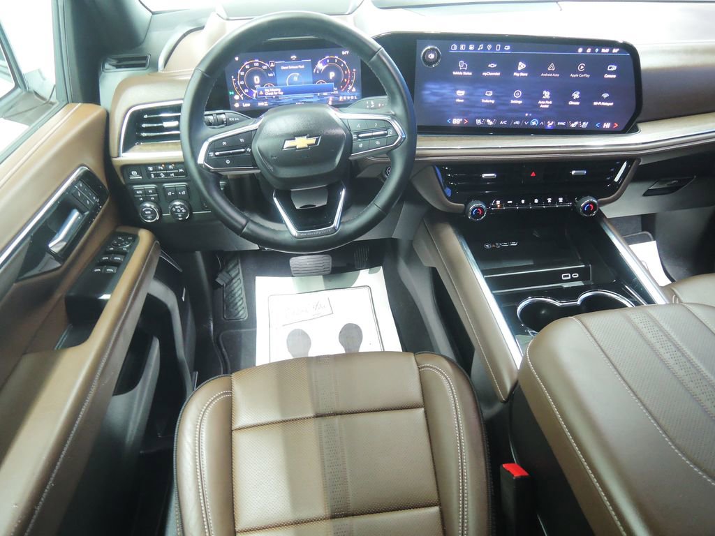 Used 2025 Chevrolet Tahoe High Country image 12